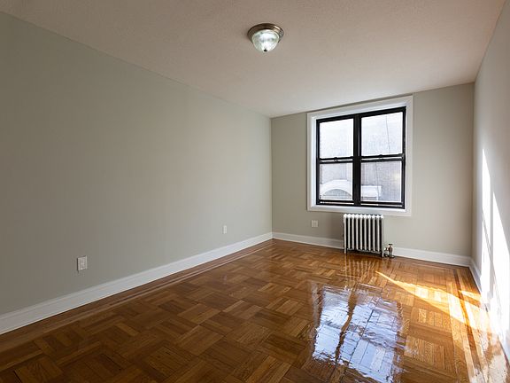 4th image of 624 W 176th St APT 25