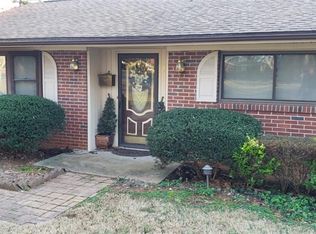 222 Beechwood Cir, Winston Salem, NC 27105