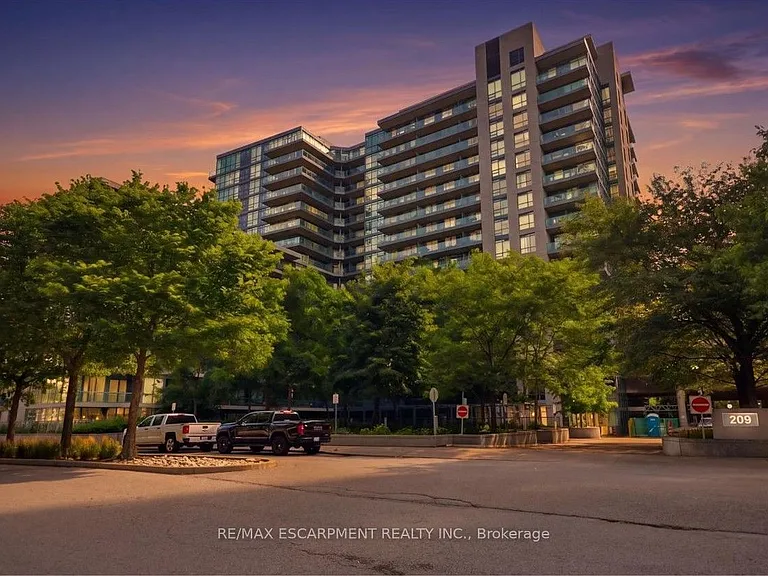 209 Fort York Blvd #676 — Photo 28