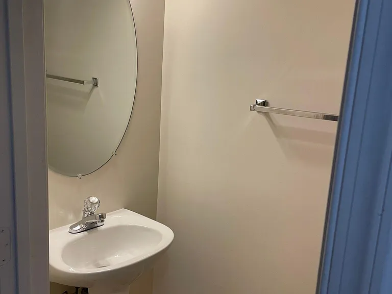 7218 Black Creek Ln — Photo 24