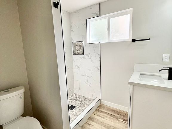 5th image of 3946-3950 Mississippi St #4-ADU
