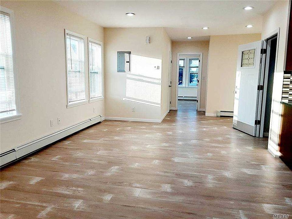 1st image of 42 E Hawthorne Ave Floor 2