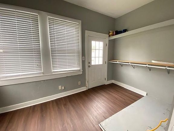4th image of 2110 E Beauregard St