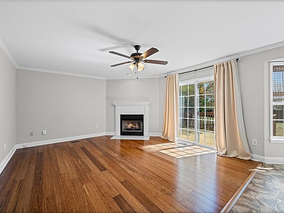 2nd image of 4 Fieldhaven Ct