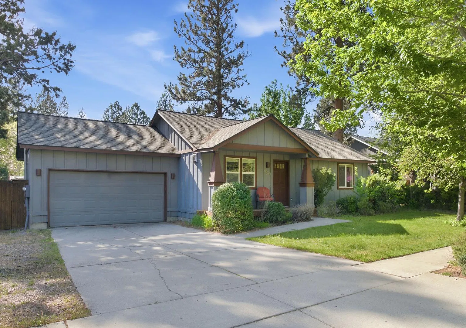 61009 Lodgepole Dr — Photo 1