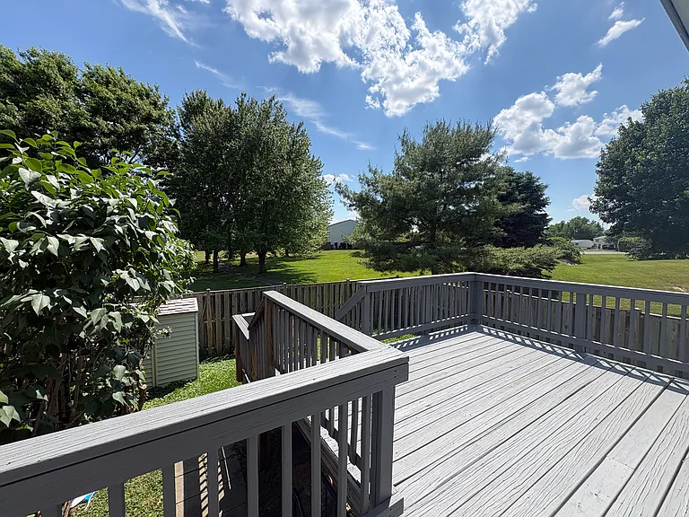 6613 Haydown Ct — Photo 23