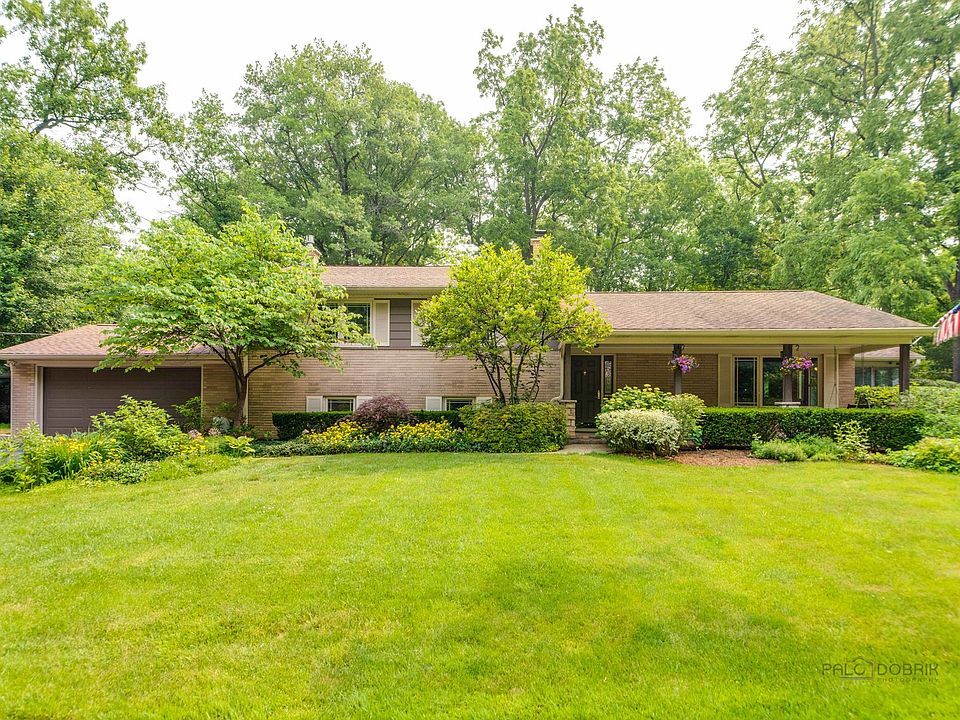 1st image of 780 Hawthorne Ln