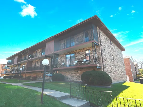 11342 Moraine Dr APT H, Palos Hills, IL 60465