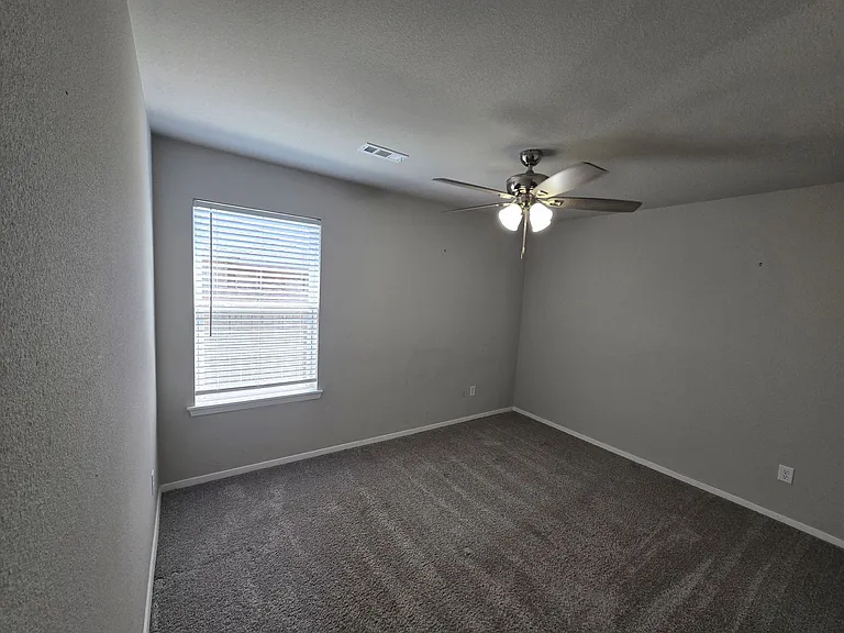 1061 E Bunting St — Photo 13