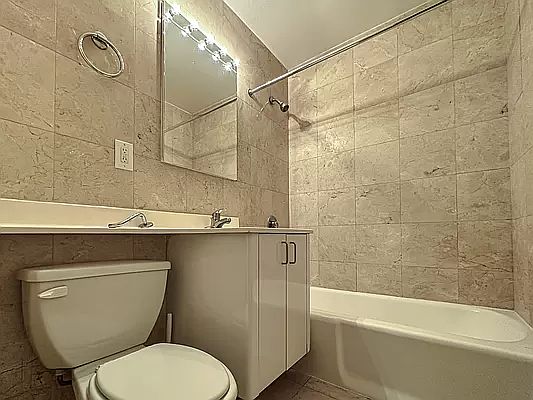 5th image of 333 E 49th St APT 1F