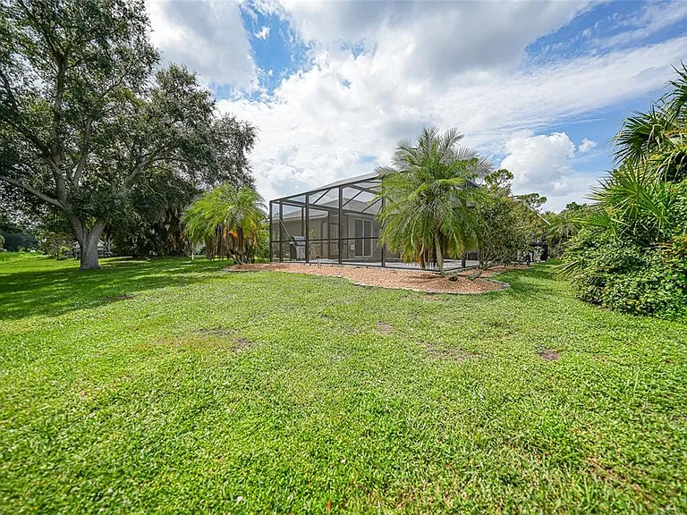 2880 Vogler Ln — Photo 40