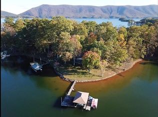 114 Arbor Ln, Huddleston, VA 24104