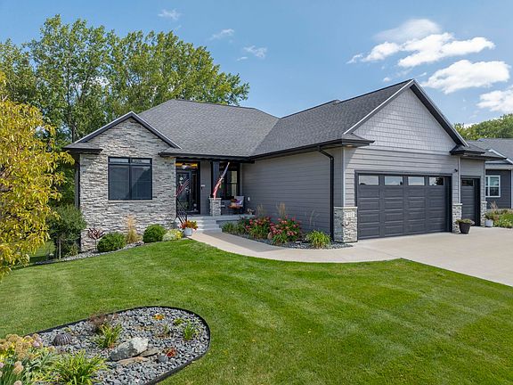 2nd image of 612 Melendy Ln
