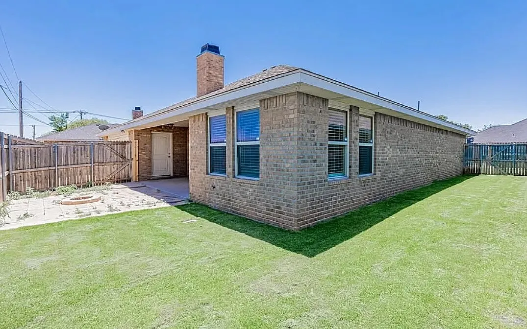 2804 Dustin Drive - 1 — Photo 2