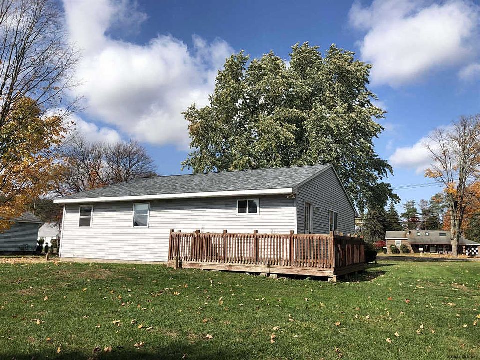 2nd image of 214 Miller Rd