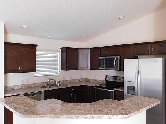 5th image of 1010 Wilsea Pl
