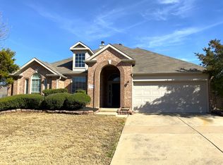 1756 Sunset Ridge Dr, Grand Prairie, TX 75050