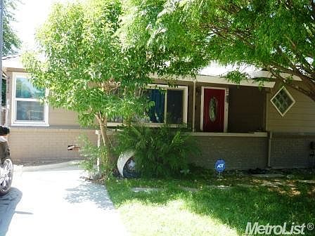 2nd image of 4412 E Nichols Ave