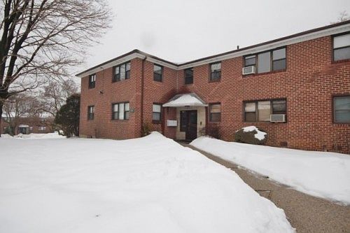 1st image of 154 Martling Ave APT P3