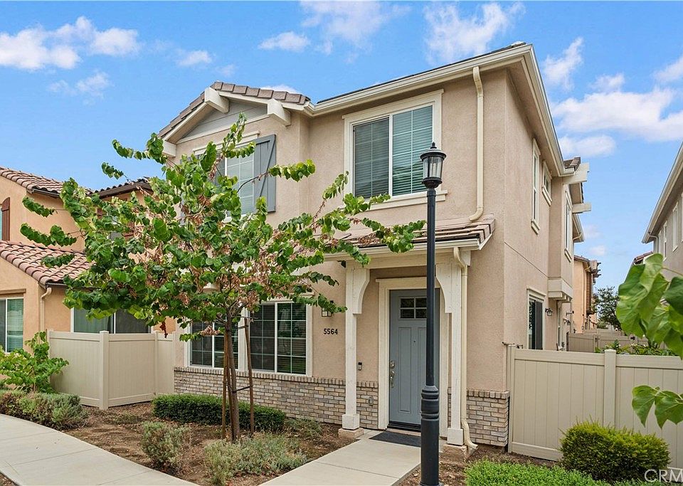 1st image of 5564 Valencia Dr