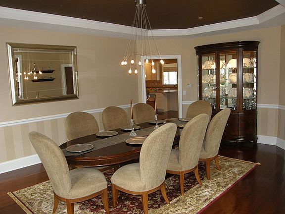 3rd image of 20 Briar Creek Dr