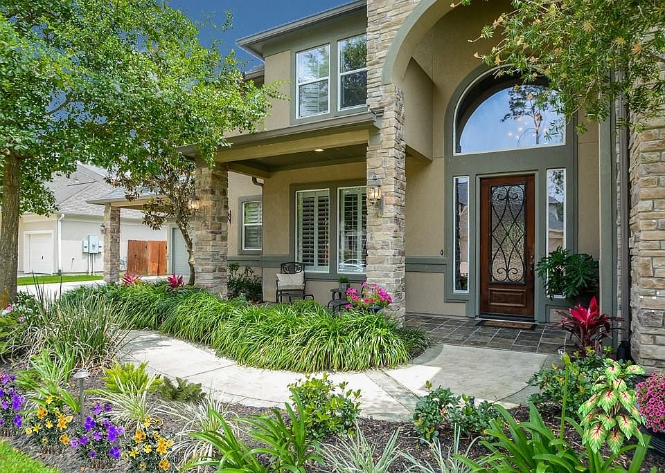 1st image of 15815 Medina Lake Ln
