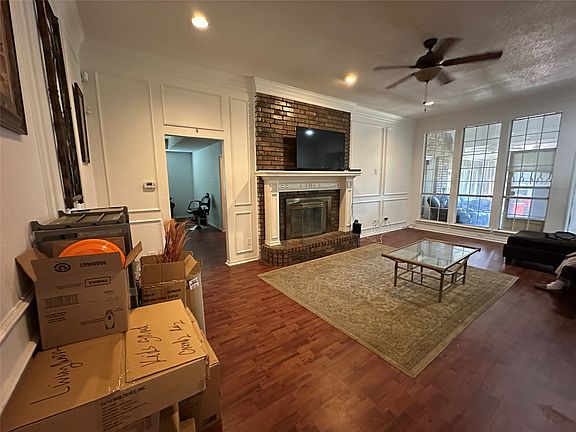 2nd image of 1412 Paula Ln
