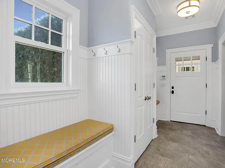 101 Tuttle Ave — Photo 17