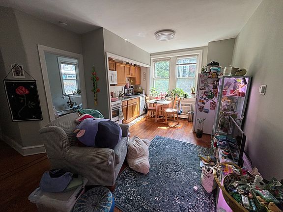 3rd image of 4537 Osage Ave #1R