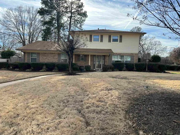 15 Lakewood Ln, Pine Bluff, AR 71603