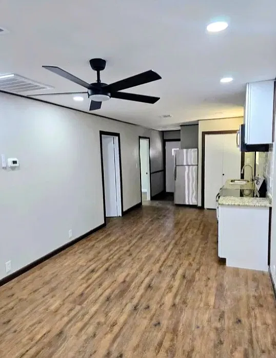 3 bed, 748 sqft, $1,400 — Photo 4