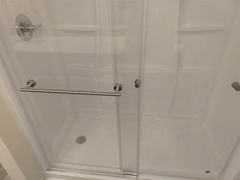 2110 Valleywood Dr — Photo 8