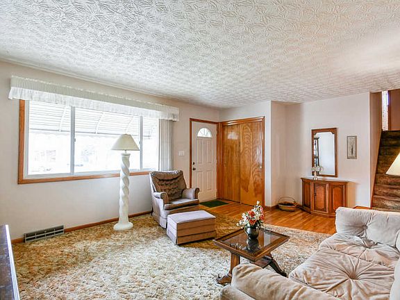 4th image of 3794 Weibel Ct