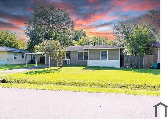 5th image of 217 Cedar Dr