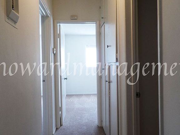 4th image of 4250 Lindblade Dr APT 14