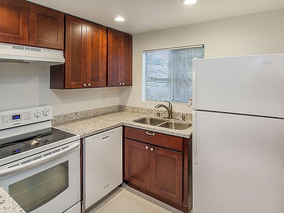 5th image of 14507 NE 40th St APT A104