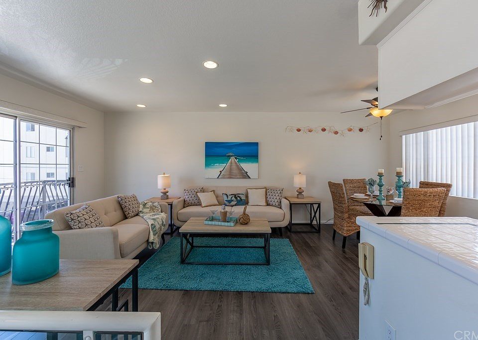 1st image of 80 62nd Pl APT 2A