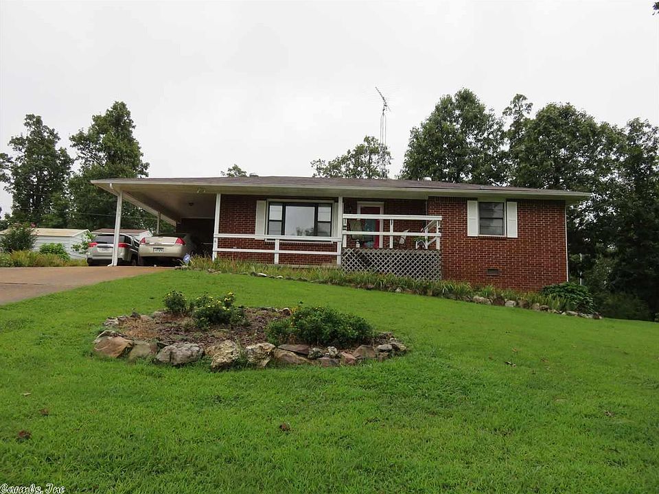 1st image of 303 E Cardinal Dr