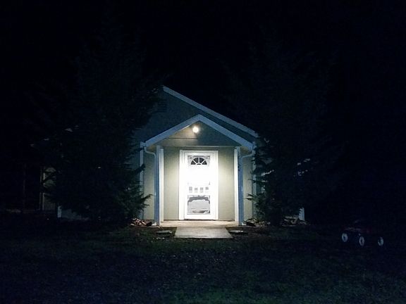 3rd image of 18124 Shenandoah Ln SE