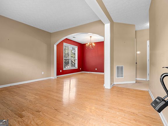 2nd image of 224 Copperbend Dr