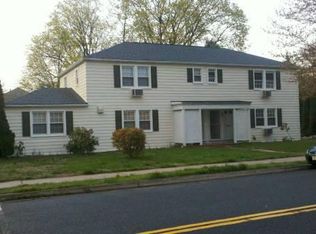 111 Wallace St, Red Bank, NJ 07701