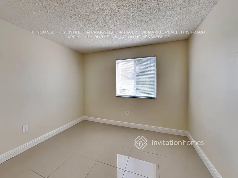 16099 SW 138th Pl — Photo 13