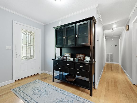 3rd image of 8877 Sedman Rd