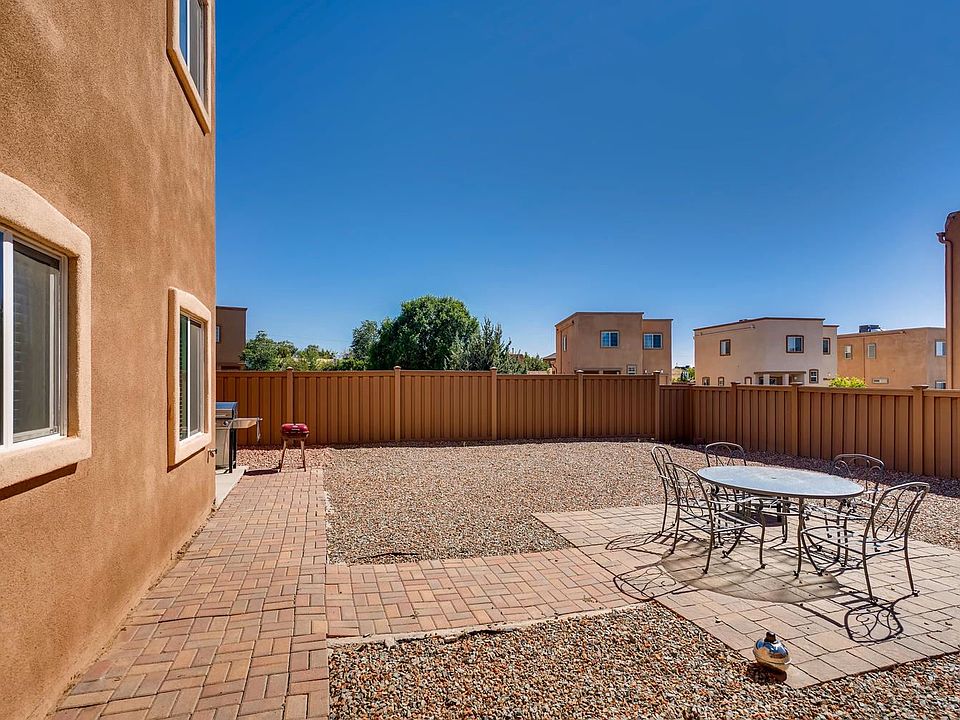 2nd image of 71 Sunset Canyon Ln