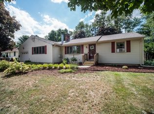 28 Elmfield Rd, Framingham, MA 01701