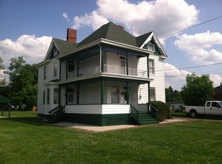 671 Cherry St, Elizabeth, WV 26143