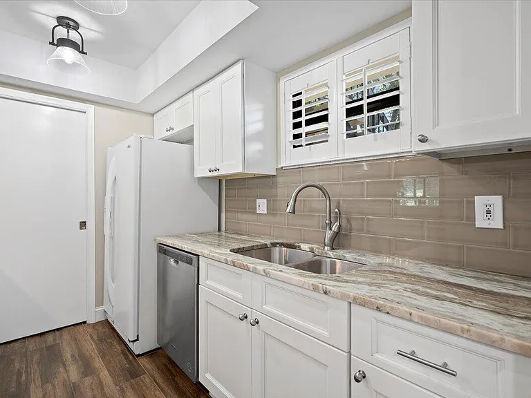 13334 Polo Club Rd #226 — Photo 7