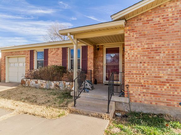 2nd image of 3319 Lynette Dr