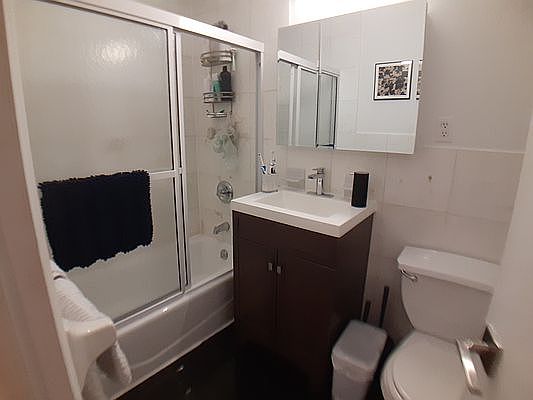 5th image of 286 E 2nd St #3N