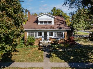 625 Warren St, Chenoa, IL 61726